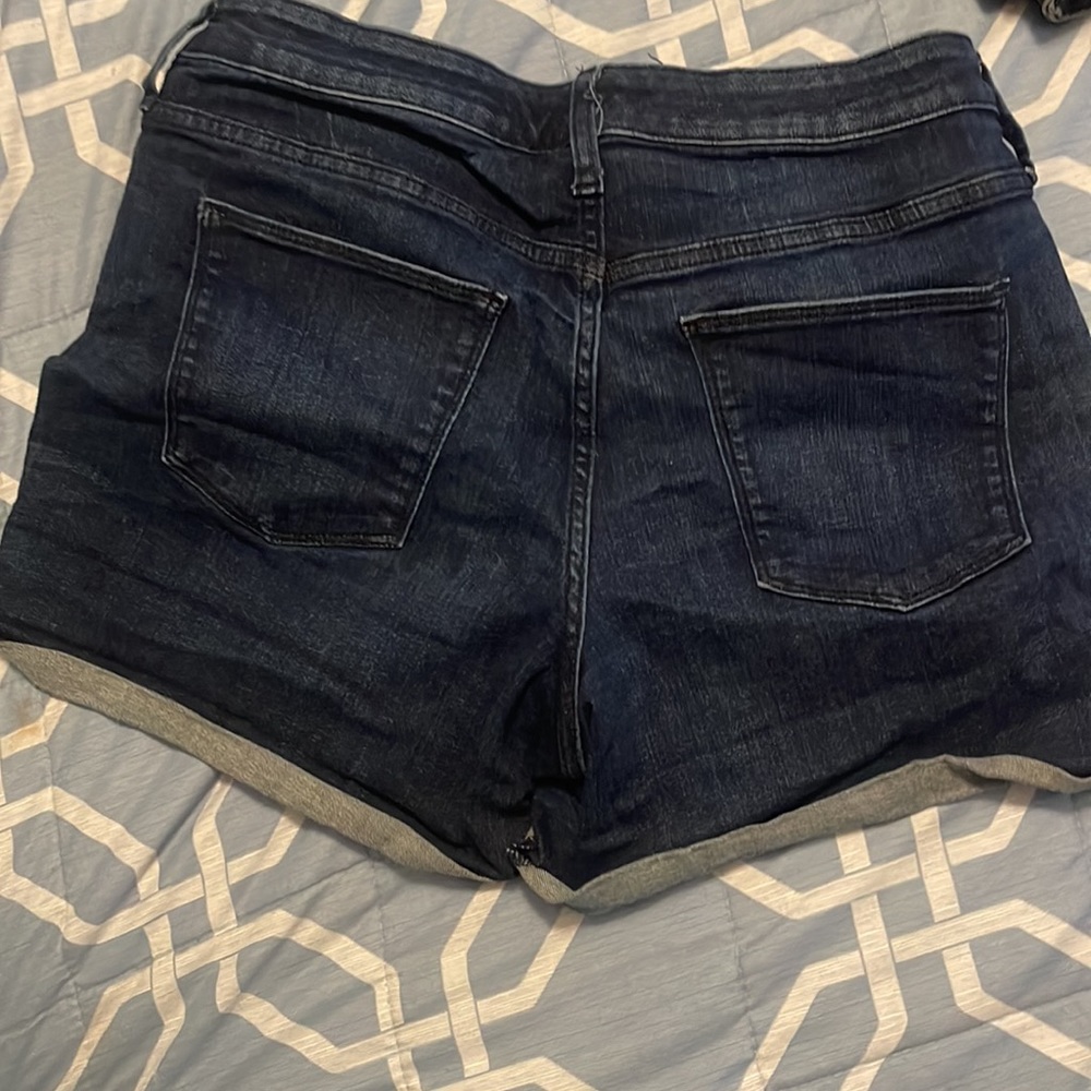 Universal Thread Shorts - Picture 4 of 4